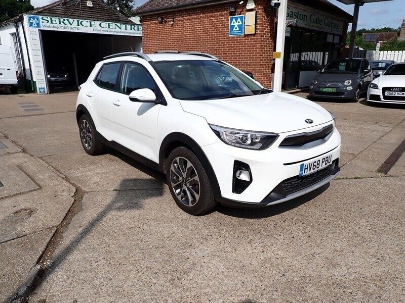 White Used 2018 Kia Stonic 2 SUV | £9,650 (Fair price) - Image 1/4