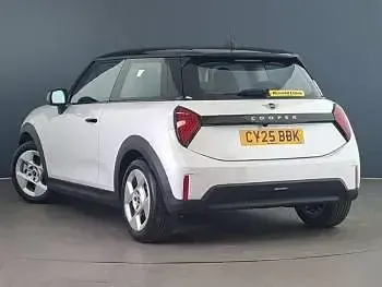 New Mini Cooper Classic 114 kW (156 HP) 2025 White Hatchback
