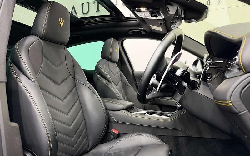 Used Maserati Grecale 330 HP (242 kW) 2025 SUV