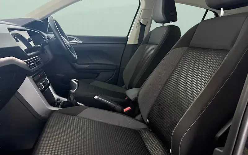Second-hand VW T-Cross Active 110 CP (80 kW) 2021 Negru SUV