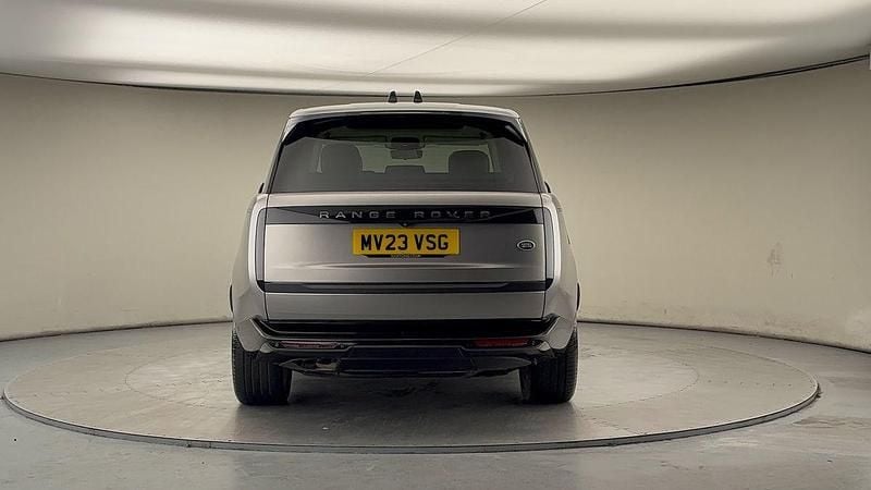 Used Land Rover Range Rover Autobiography 300 HP (220 kW) 2023 Silver SUV