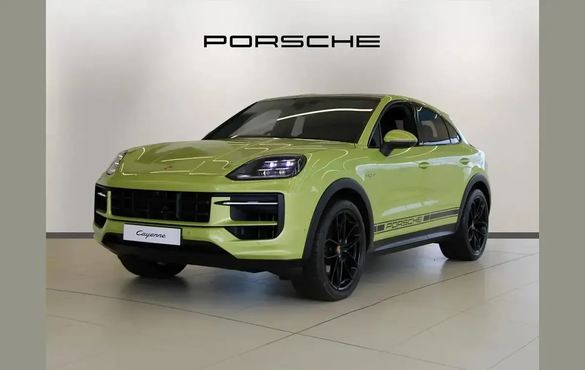 Used Porsche Cayenne E-Hybrid 464 HP (341 kW) 2025 Green SUV
