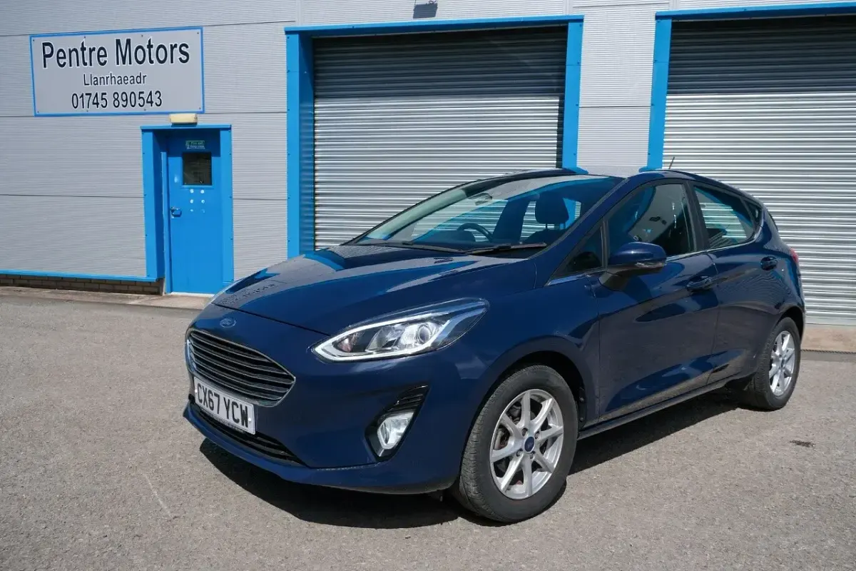 Used Ford Fiesta Zetec 100 HP (73 kW) 2017 Blue Hatchback