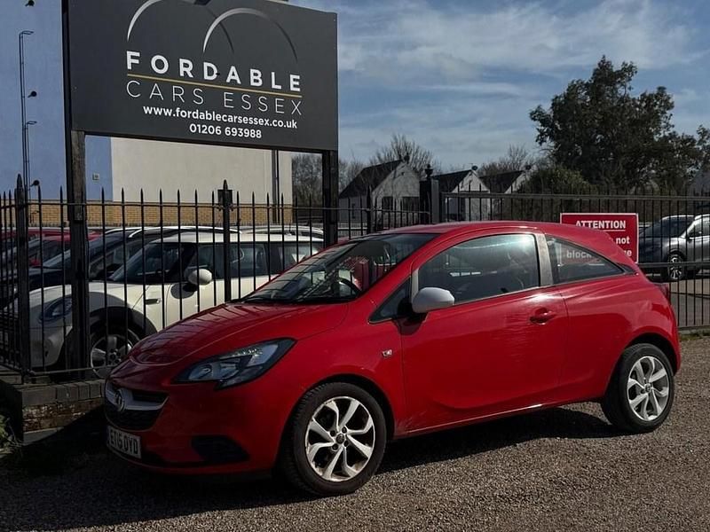 Used Vauxhall Corsa 70 HP (51 kW) 2015 Red Hatchback