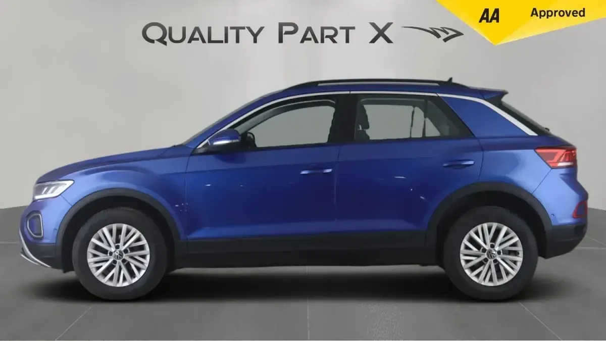 Used VW T-Roc Life 2023 Blue SUV