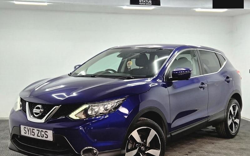 Usado Nissan Qashqai N-TEC 116 HP (85 kW) 2015 Azul SUV