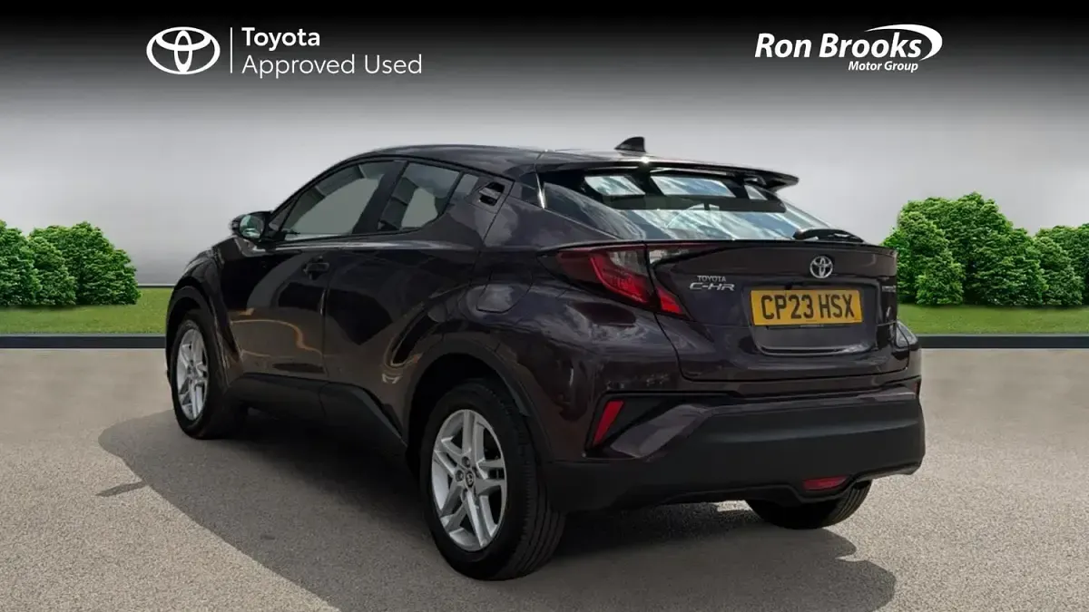 Used Toyota C-HR 2023 Mauve/purple SUV