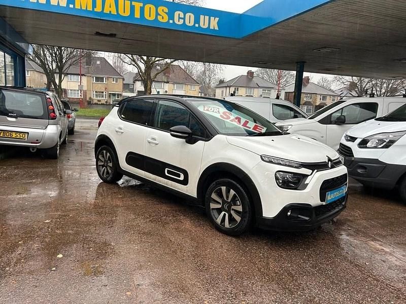 Used Citroën C3 PureTech 83 HP (61 kW) 2023 White Hatchback