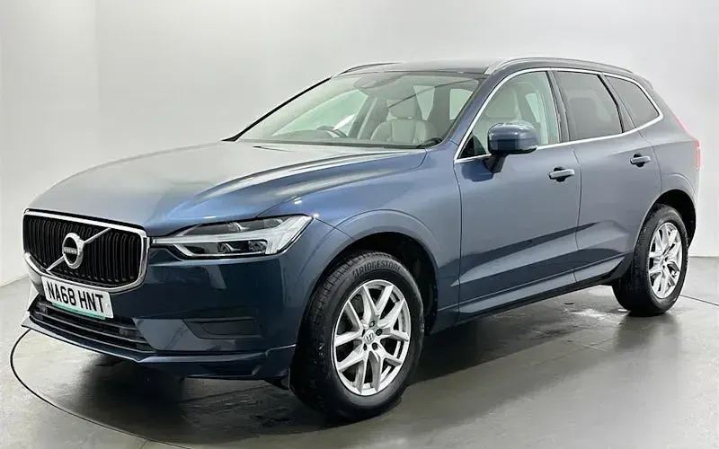 Begagnad Volvo XC60 Momentum 190 HK (139 kW) 2018 Blå SUV