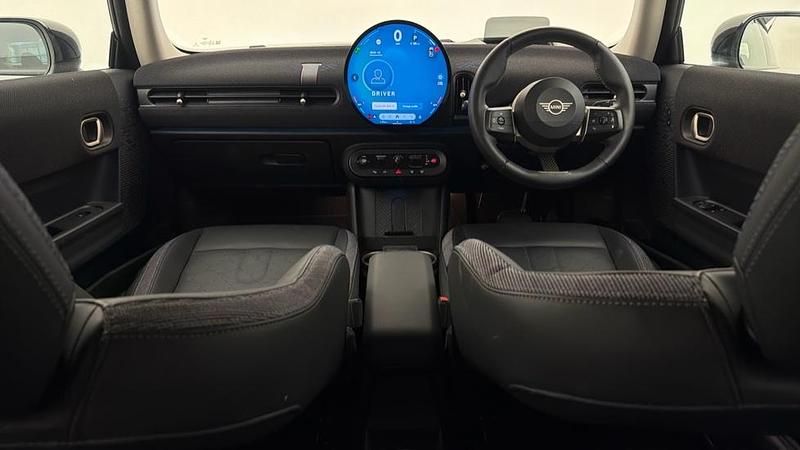 Used Mini Cooper S Hatch 201 HP (147 kW) 2024 Silver Hatchback