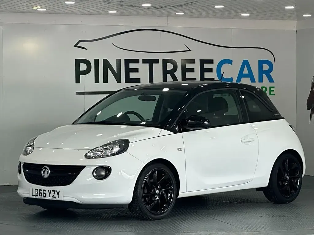 Used Vauxhall Adam S 70 HP (51 kW) 2017 White Hatchback