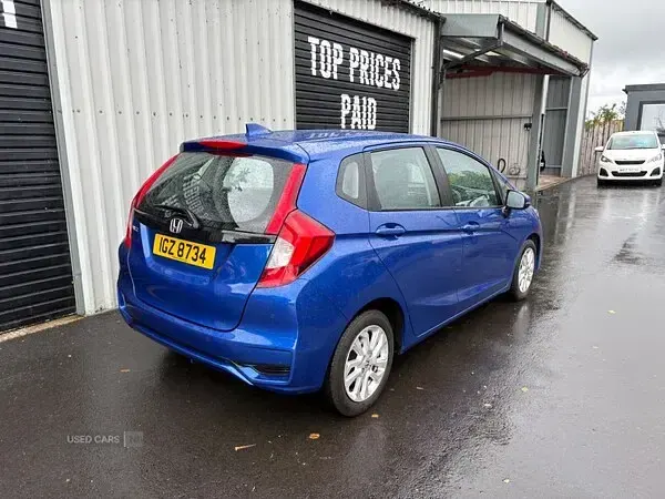 Used Honda Jazz SE 102 HP (75 kW) 2018 Blue Hatchback