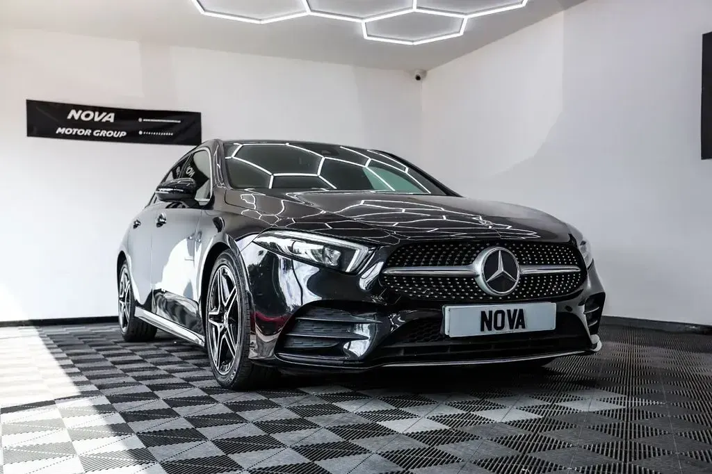 Used Mercedes A180 AMG line 116 HP (85 kW) 2019 Black Hatchback