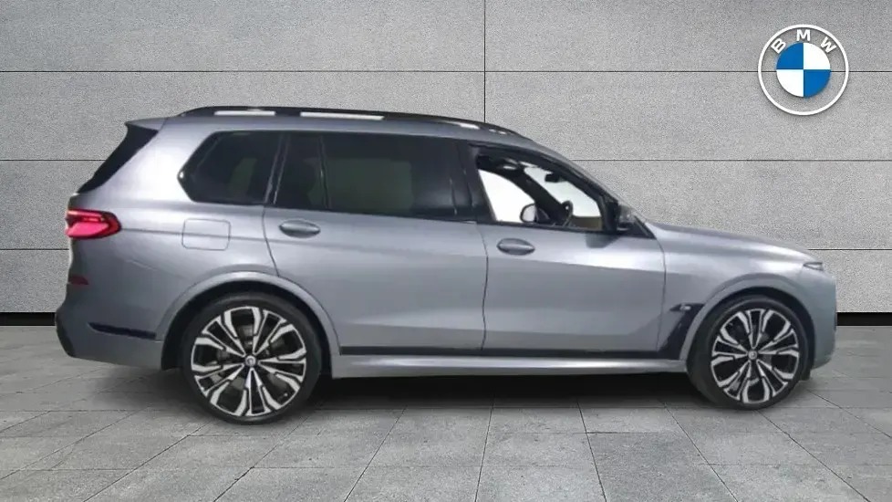 Used BMW X7 M Sport 530 HP (389 kW) 2023 Grey SUV