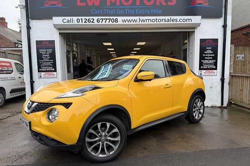 Yellow Used 2014 Nissan Juke Tekna SUV | £3,495 (Fair price) - Image 1/1