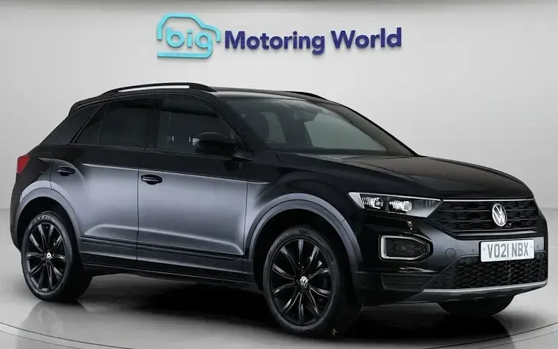 Usado VW T-Roc Black Edition 150 HP (110 kW) 2021 SUV