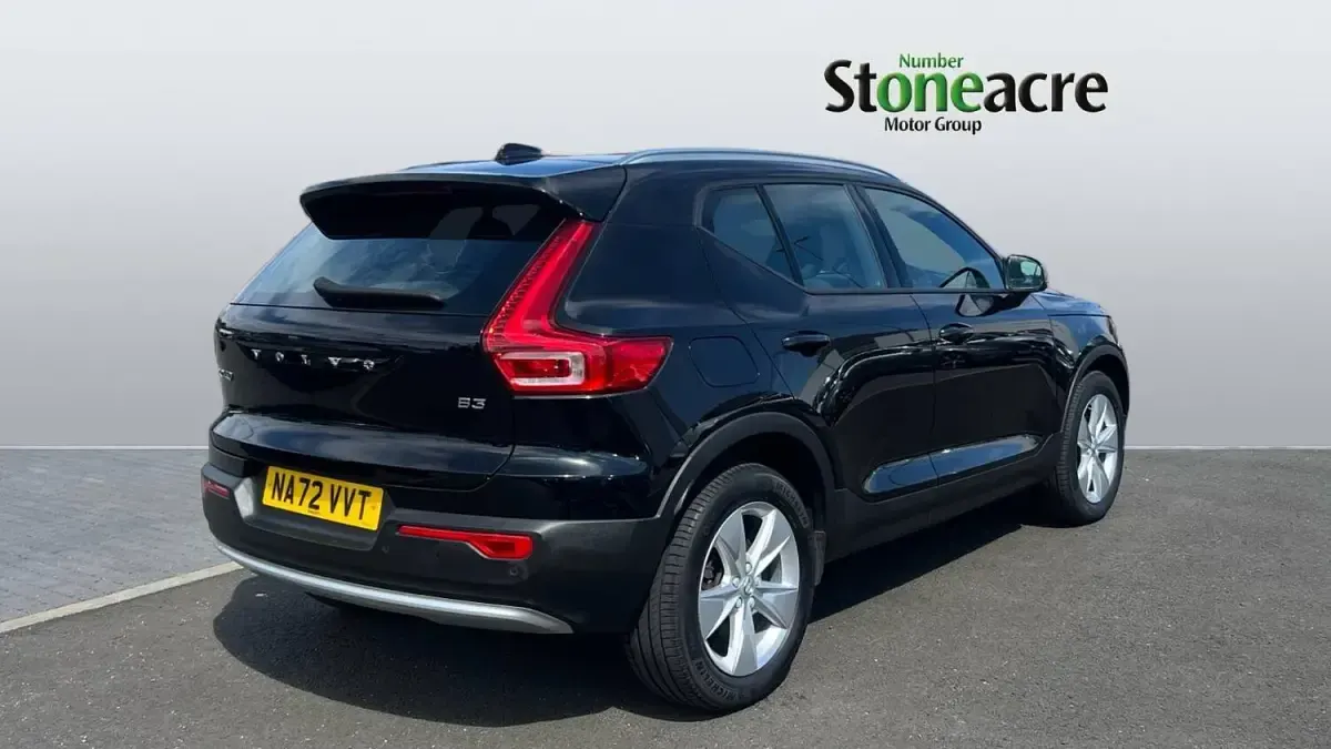 Used Volvo XC40 Core 160 HP (117 kW) 2022 Black SUV