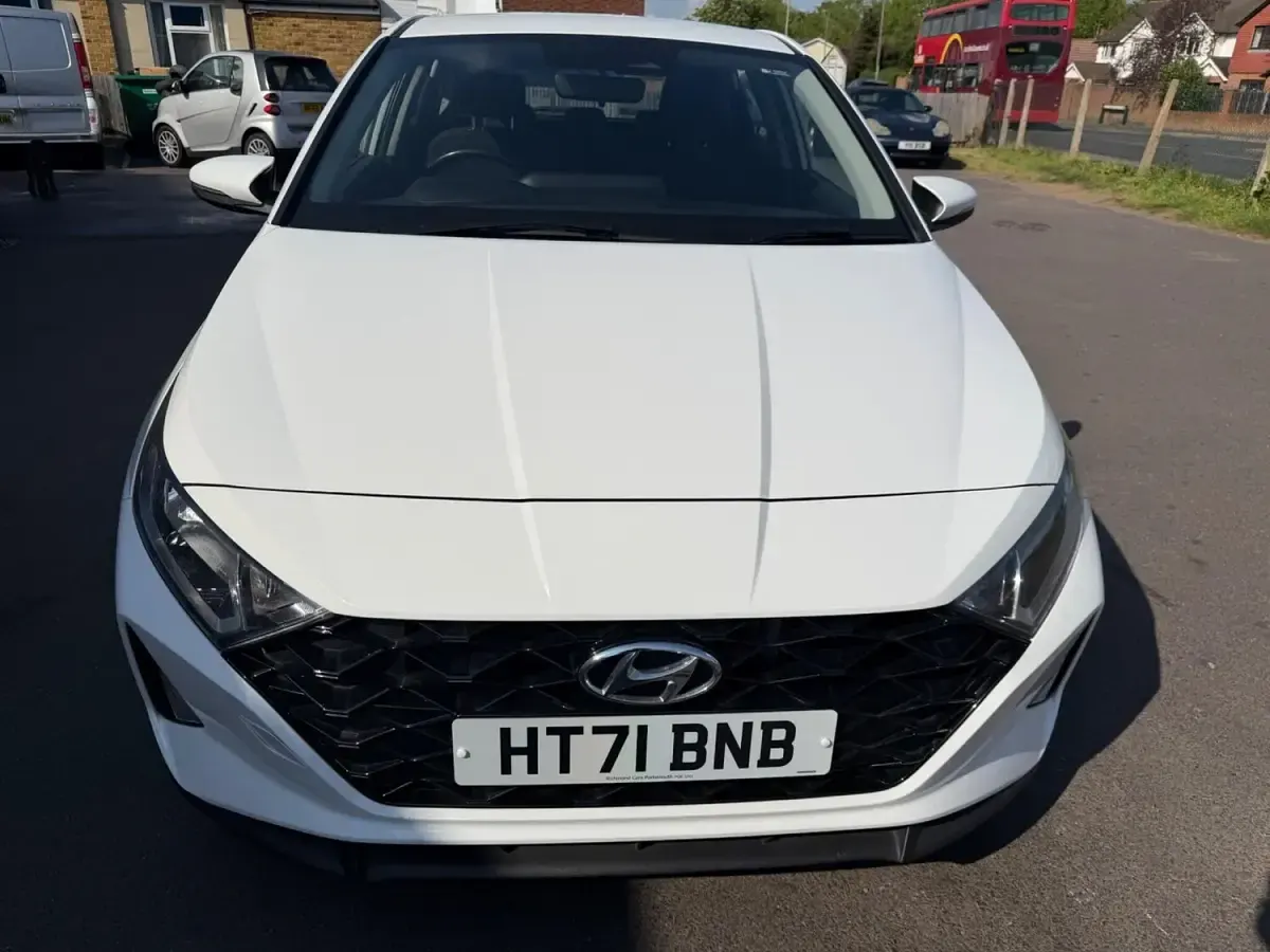 Used Hyundai i20 SE 2021 White Hatchback