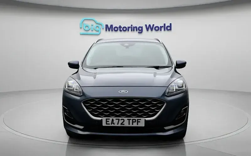 Usado Ford Kuga Vignale 190 HP (139 kW) 2023 SUV