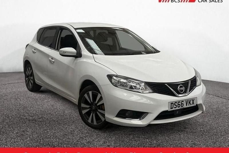 White Used 2016 Nissan Pulsar N-Connecta Hatchback | £6,004 (Fair price) - Image 1/1