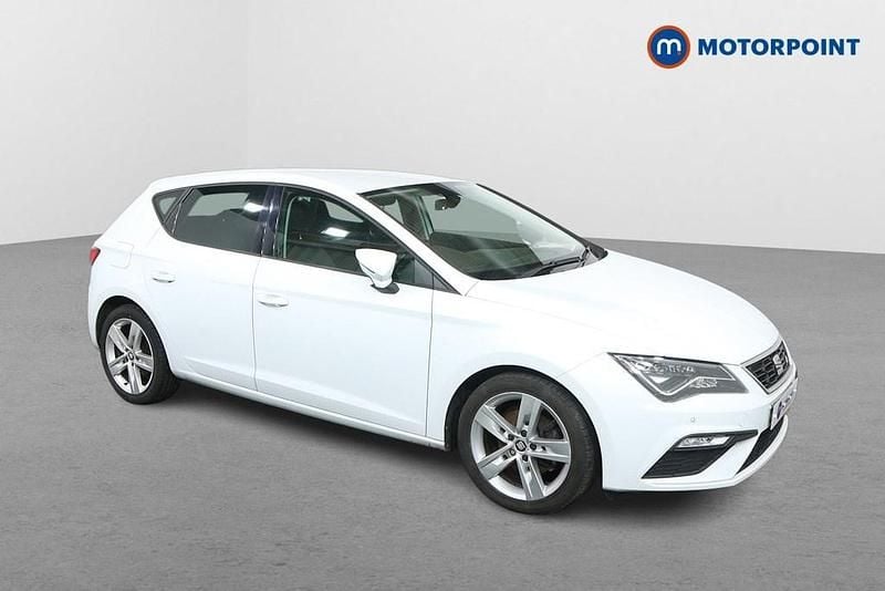 White Used 2019 Seat Leon FR Hatchback | £11,699 (Good price) - Image 1/4