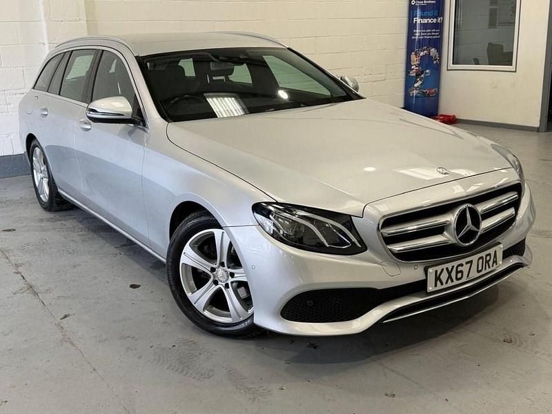 Begagnad Mercedes E220 SE 194 HK (142 kW) 2017 Silver Kombi