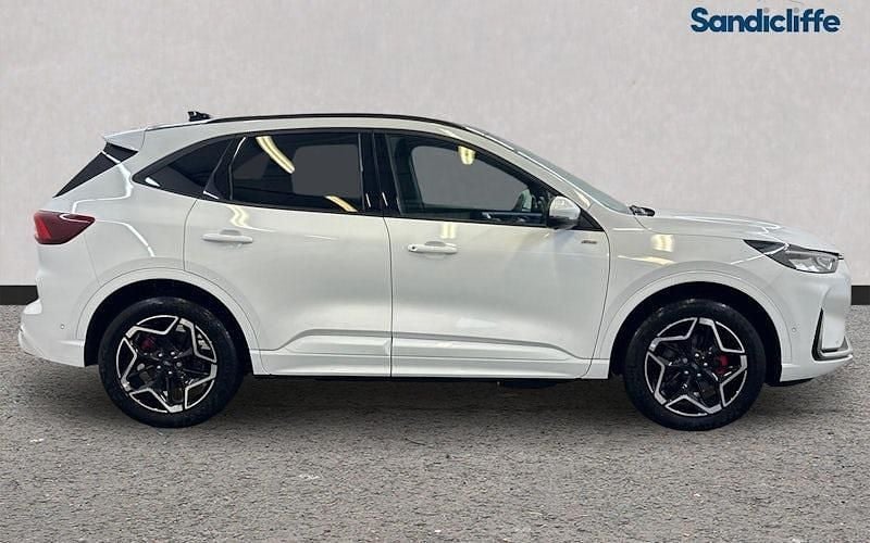 Used Ford Kuga ST-Line X 243 HP (178 kW) 2025 White SUV