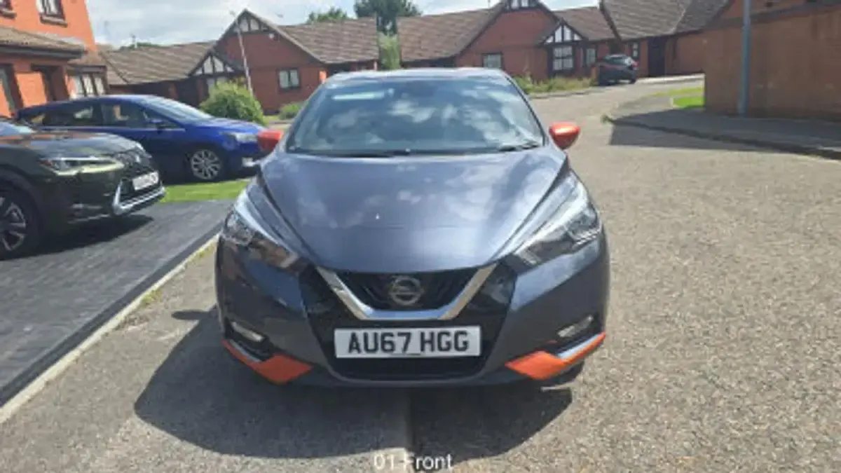 Used Nissan Micra Tekna 90 HP (66 kW) 2017 Grey Hatchback
