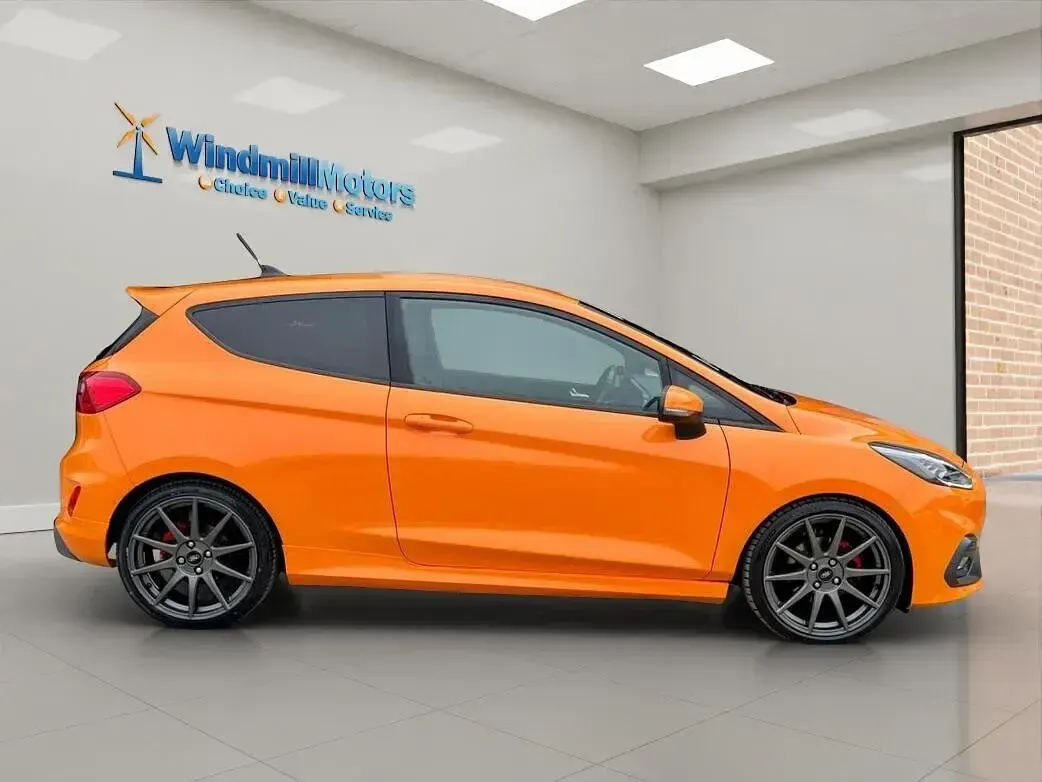 Used Ford Fiesta Performance Edition 200 HP (147 kW) 2019 Orange Hatchback