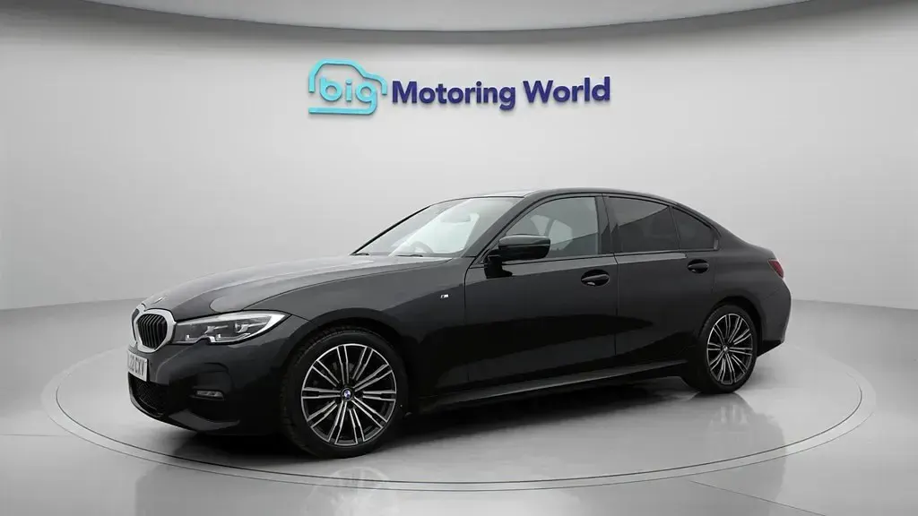 Usado BMW 320 M Sport 184 HP (135 kW) 2022 Preto Sedan