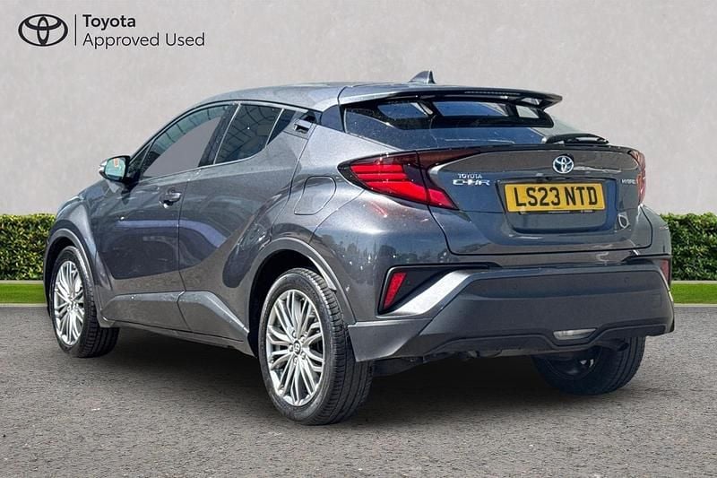 Used Toyota C-HR 122 HP (89 kW) 2023 Decuma grey SUV