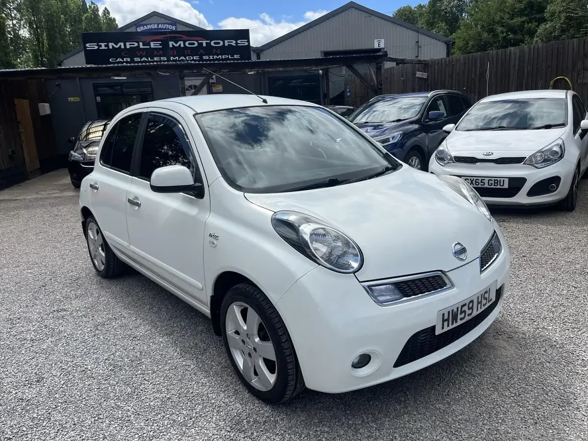 Used Nissan Micra N-TEC 79 HP (58 kW) 2009 White Hatchback