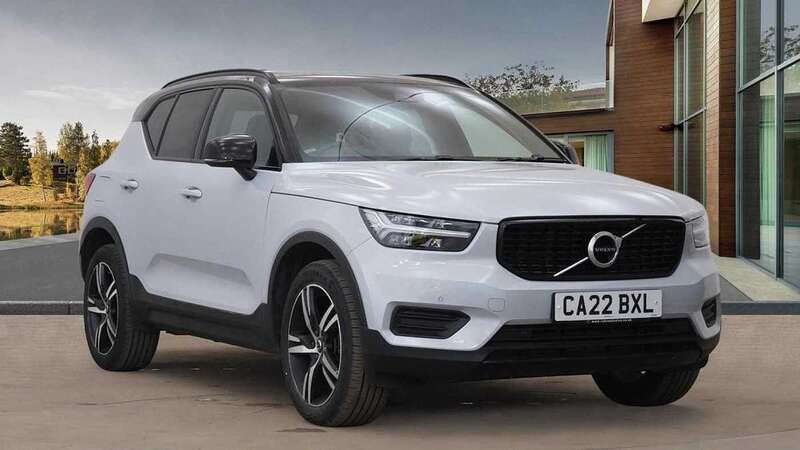 Silver Used 2022 Volvo XC40 R-Design SUV | £30,500 (A bit pricey) - Image 1/4