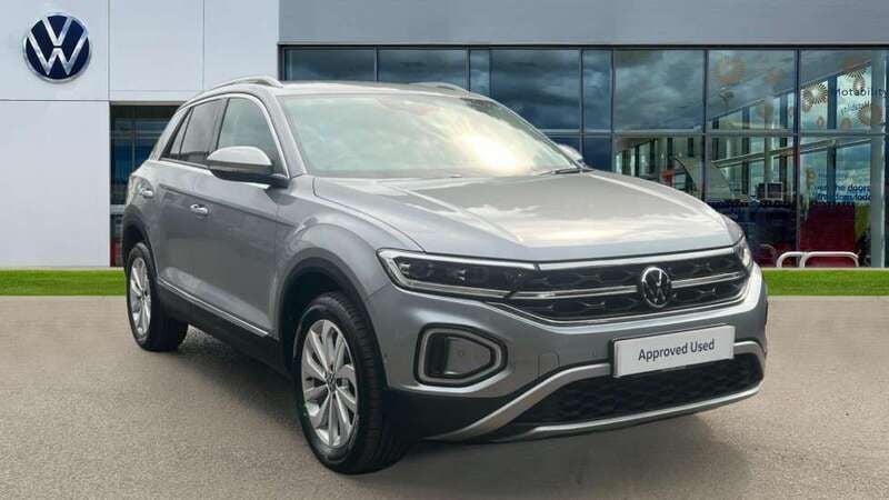 Pyrite silver metallic Used 2024 VW T-Roc Style SUV | £25,613 (Fair price) - Image 1/4