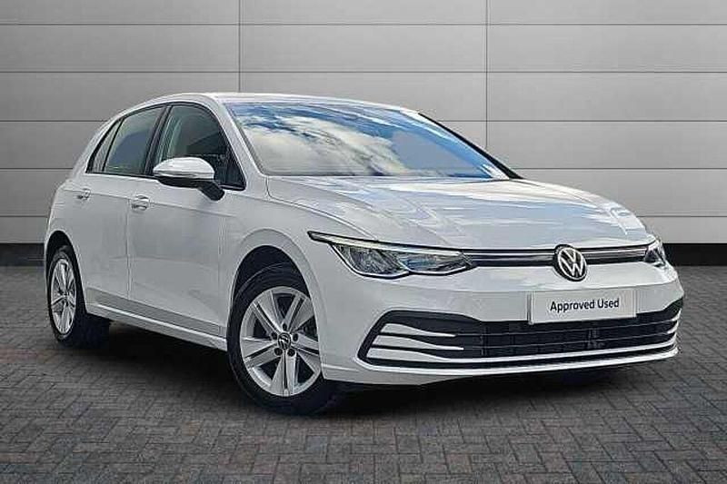 Used 2022 VW Golf VIII | £18,595 (Good price) - Image 1/4