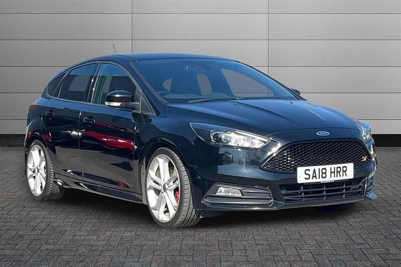 Used Ford Focus ST 185 HP (136 kW) 2018 Black Hatchback
