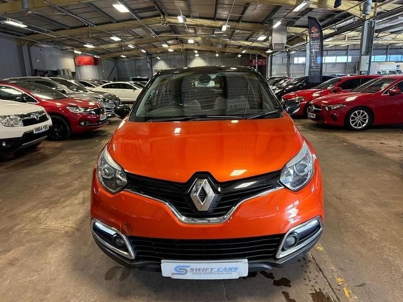 Second-hand Renault Captur Dynamique 90 CP (66 kW) 2014 Portocaliu SUV