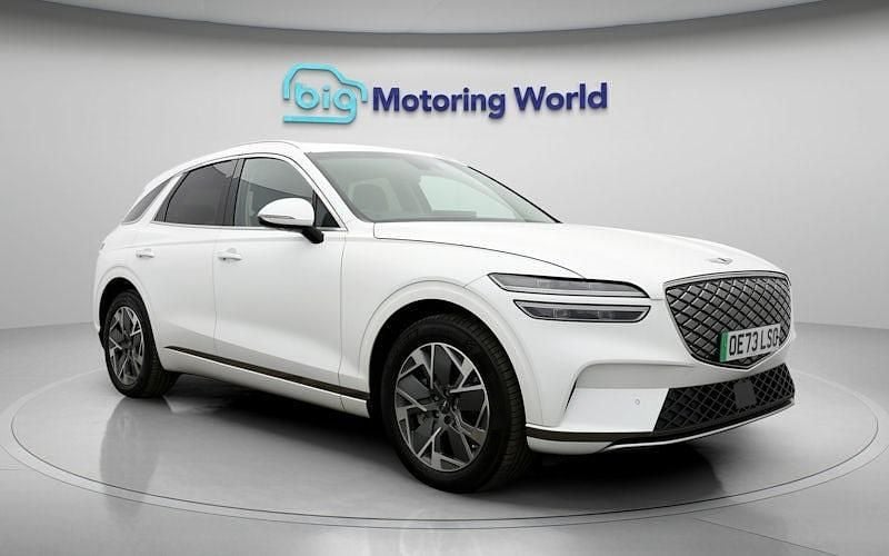 Used Genesis GV70 Sport 360 kW (490 HP) 2023 White SUV