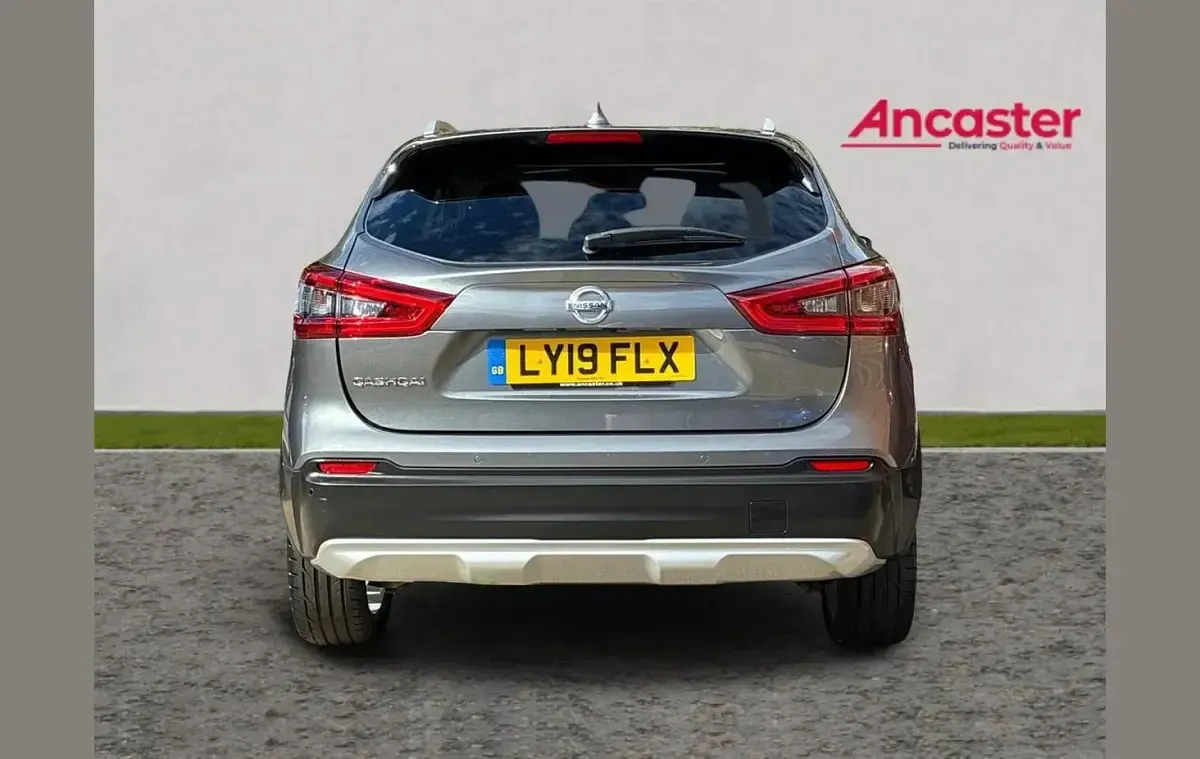 Used Nissan Qashqai N-Motion 138 HP (101 kW) 2019 Grey SUV