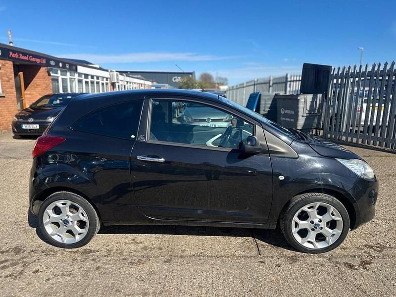 Used Ford Ka Titanium 69 HP (50 kW) 2012 Black Hatchback