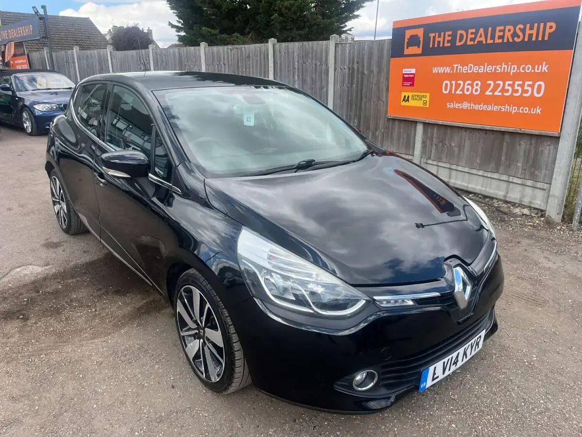 Used Renault Clio Dynamique 90 HP (66 kW) 2014 Black Hatchback
