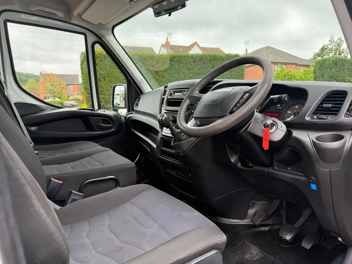 Used Iveco Daily 136 HP (100 kW) 2019 White Cabriolet