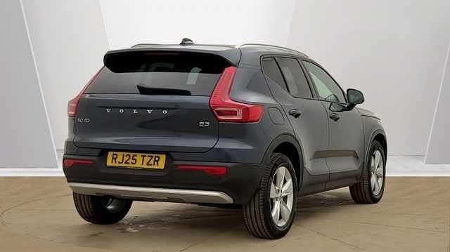 Usado Volvo XC40 Core 163 HP (119 kW) 2026 SUV