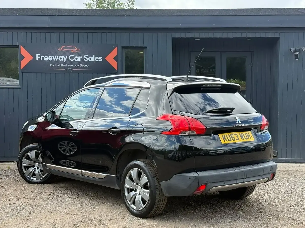Used Peugeot 2008 Allure 92 HP (67 kW) 2014 Black SUV