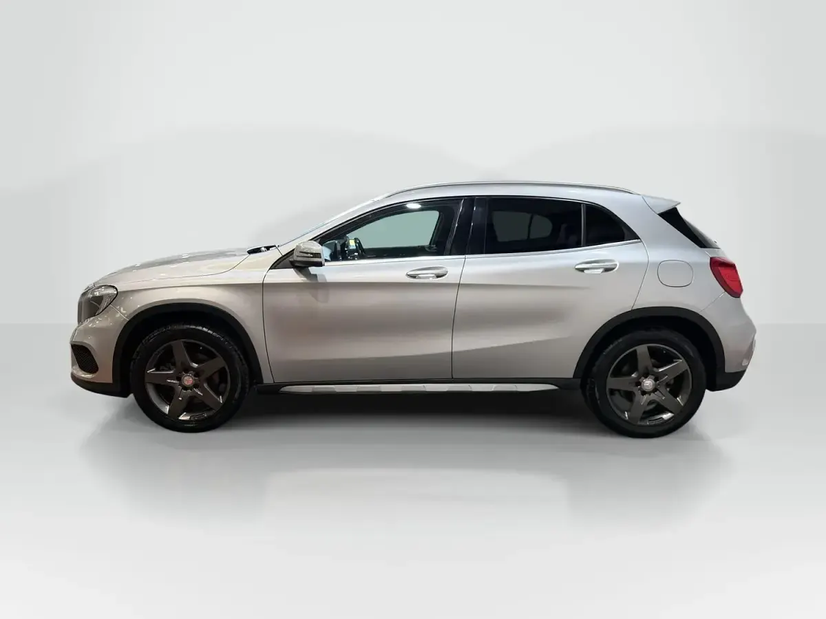 Used Mercedes GLA220 AMG line 174 HP (127 kW) 2015 Silver SUV