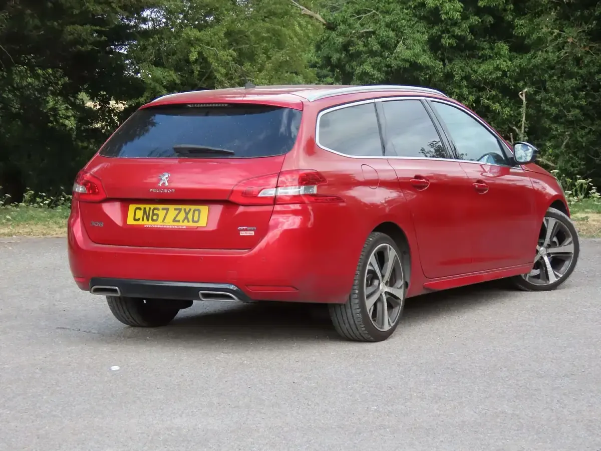 Used Peugeot 308 GT-line 2017 Red Estate