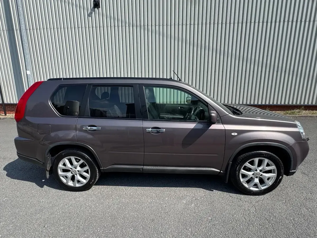 Used Nissan X-Trail Tekna 173 HP (127 kW) 2012 Beige SUV
