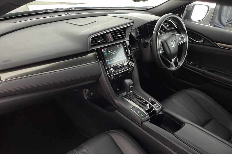 Begagnad Honda Civic Prestige 182 HK (133 kW) 2018 Silver