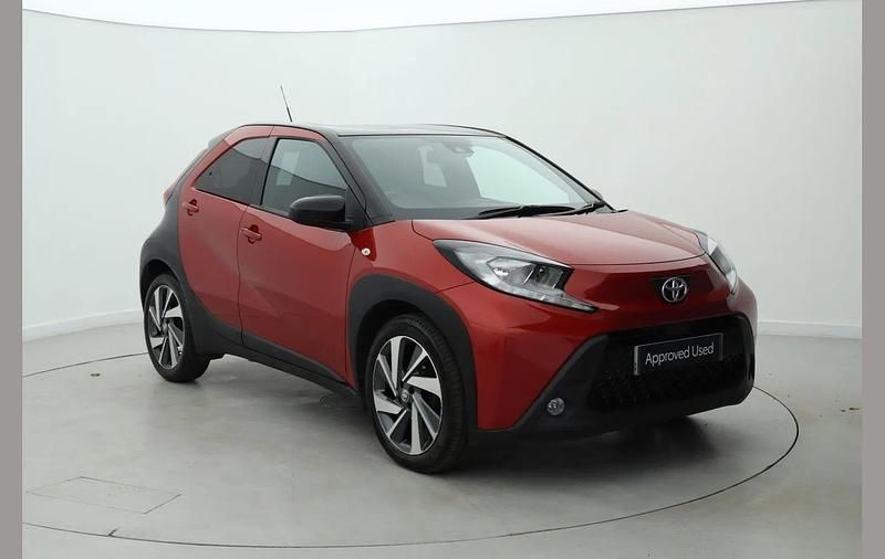 Red Used 2022 Toyota Aygo X SUV | £11,698 - Image 1/4