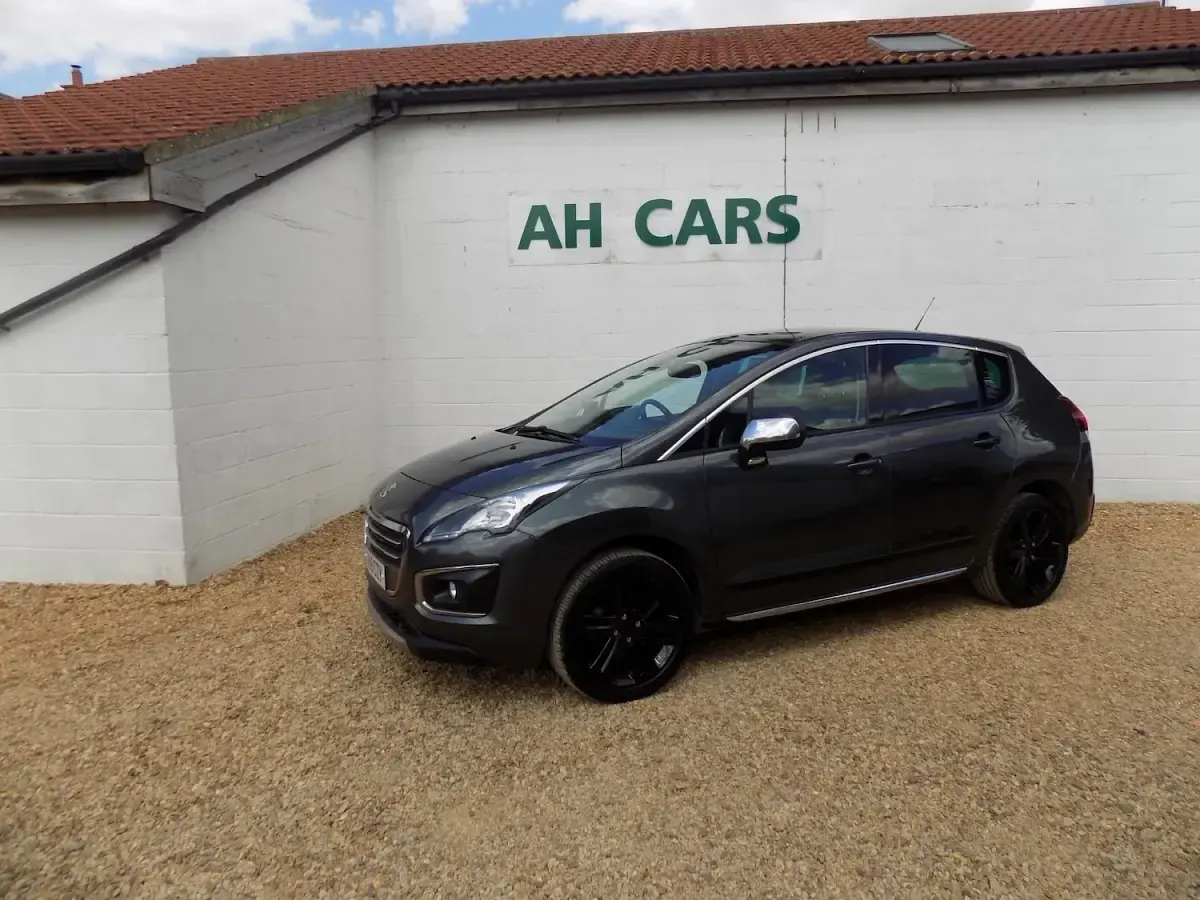Used Peugeot 3008 Allure 156 HP (114 kW) 2015 Grey Estate